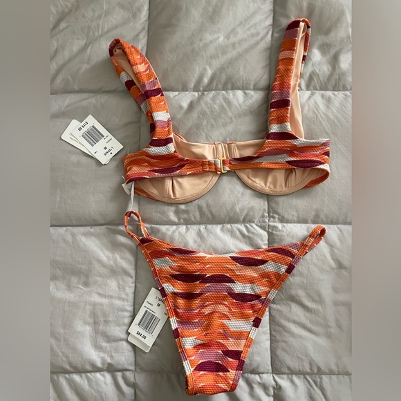 L*Space | Bikini Set | M - Picture 8 of 11